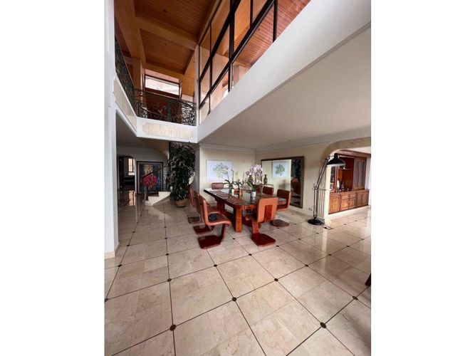 Apartamento en venta en Bosque De Pinos, Bogotá, 323 m² · foto 7 de 24
