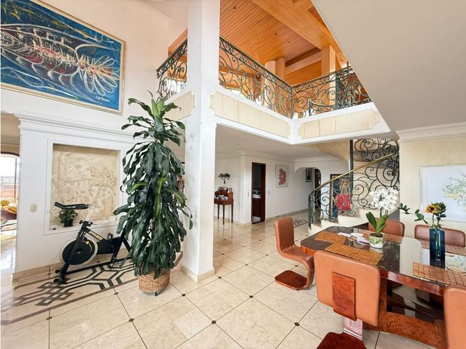 Apartamento en venta en Bosque De Pinos, Bogotá, 323 m² · foto 8 de 24