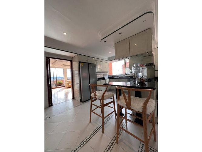 Apartamento en venta en Bosque De Pinos, Bogotá, 323 m² · foto 9 de 24