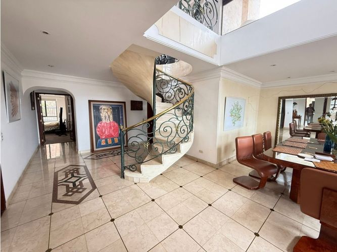 Apartamento en venta en Bosque De Pinos, Bogotá, 323 m² · foto 11 de 24