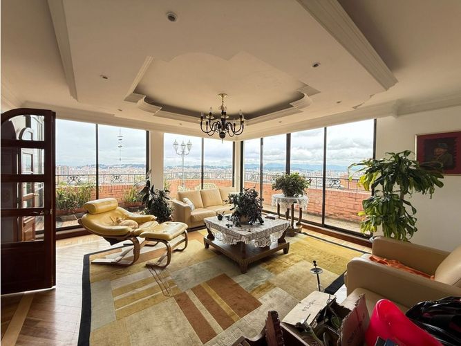 Apartamento en venta en Bosque De Pinos, Bogotá, 323 m² · foto 15 de 24