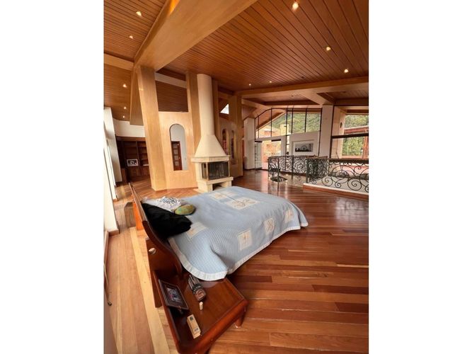 Apartamento en venta en Bosque De Pinos, Bogotá, 323 m² · foto 18 de 24