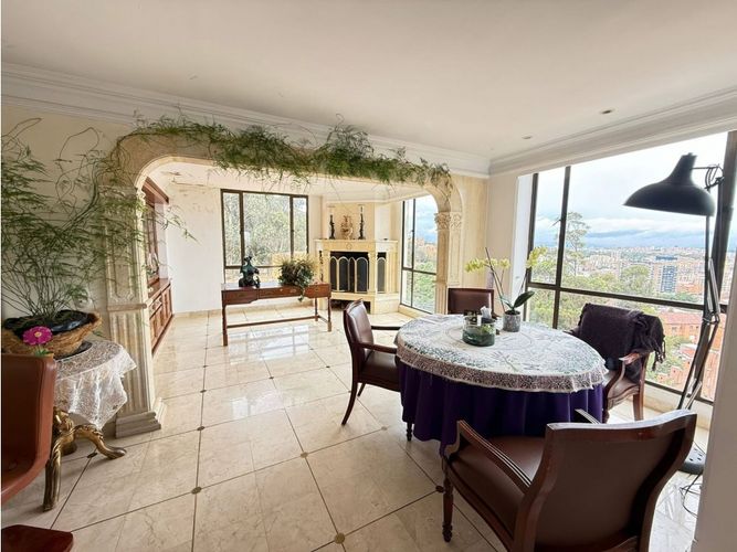 Apartamento en venta en Bosque De Pinos, Bogotá, 323 m² · foto 22 de 24