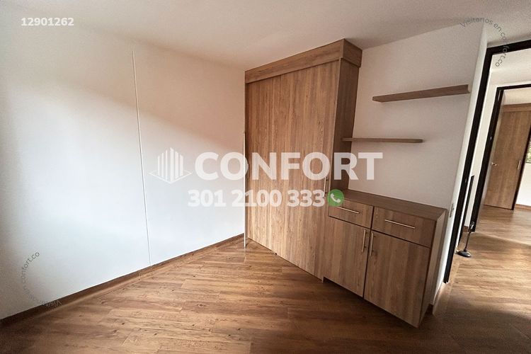 Apartamento de 3 alcobas en arriendo en Loma Del Escobero, Envigado, 92 m² · foto 11 de 24