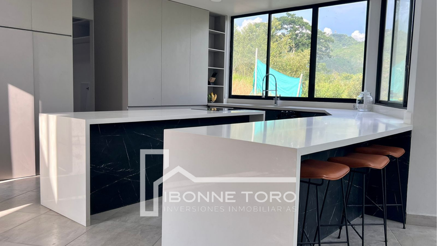 Casa de 6 alcobas en venta en Los Rosales, Manizales · foto 7 de 18
