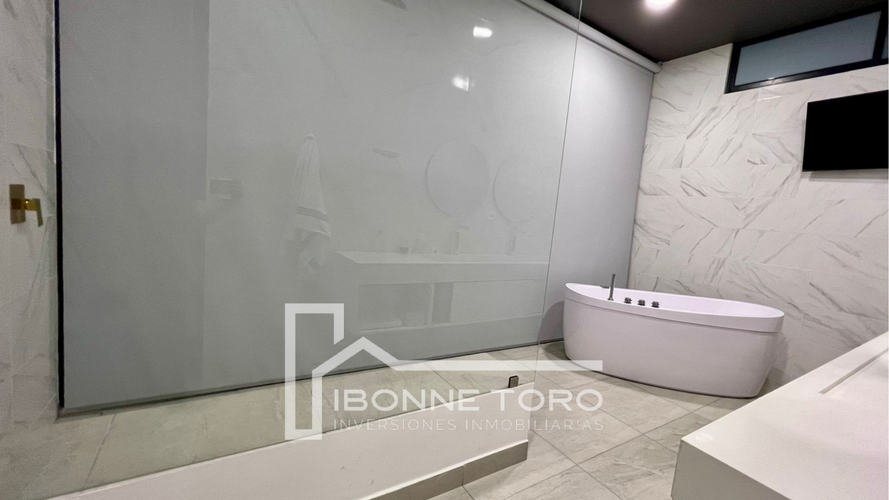 Casa de 6 alcobas en venta en Los Rosales, Manizales · foto 14 de 18