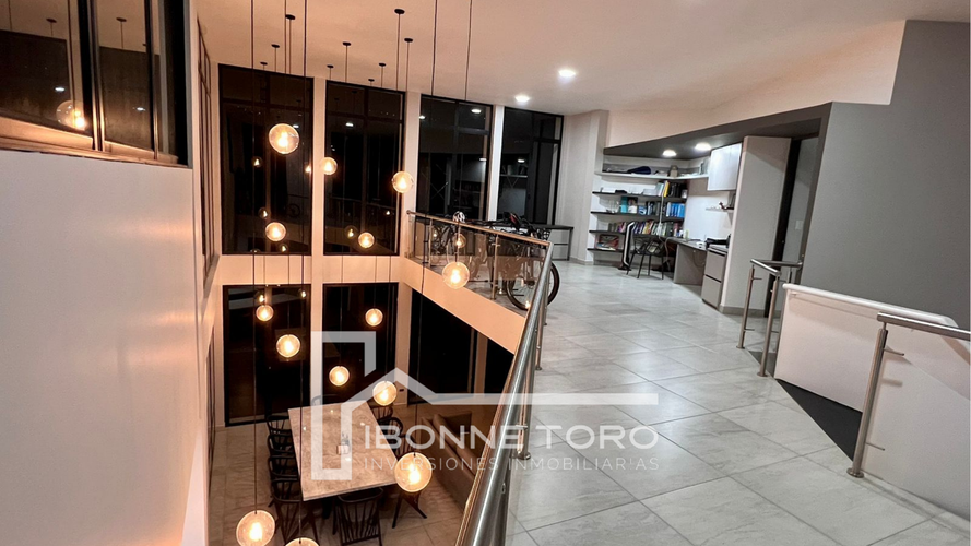Casa de 6 alcobas en venta en Los Rosales, Manizales · foto 10 de 18