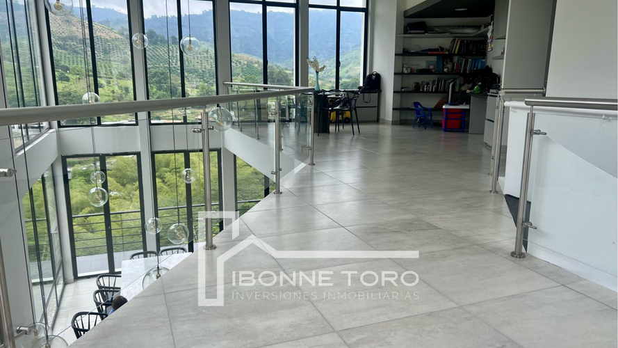 Casa de 6 alcobas en venta en Los Rosales, Manizales · foto 9 de 18