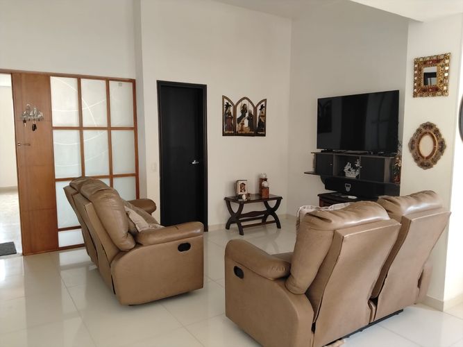 Apartamento de 3 alcobas en venta en El Poblado, Medellín, 168 m² · foto 5 de 19