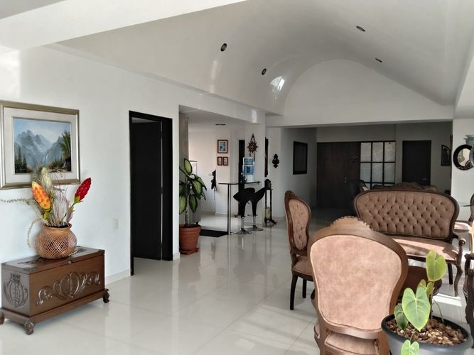 Apartamento de 3 alcobas en venta en El Poblado, Medellín, 168 m² · foto 3 de 19