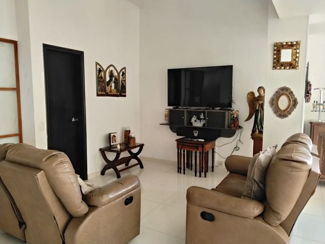 Apartamento de 3 alcobas en venta en El Poblado, Medellín, 168 m² · foto 6 de 19