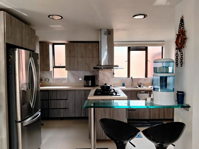 Apartamento de 3 alcobas en venta en El Poblado, Medellín, 168 m² · foto 7 de 19