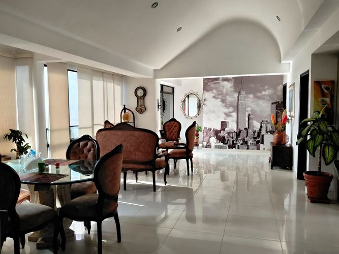 Apartamento de 3 alcobas en venta en El Poblado, Medellín, 168 m² · foto 1 de 19