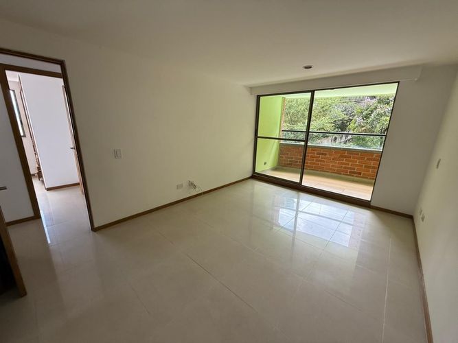 Apartamento de 3 alcobas en arriendo en Las Lomitas, Sabaneta, 110 m² · foto 17 de 24
