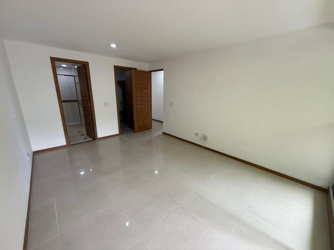 Apartamento de 3 alcobas en arriendo en Las Lomitas, Sabaneta, 110 m² · foto 16 de 24