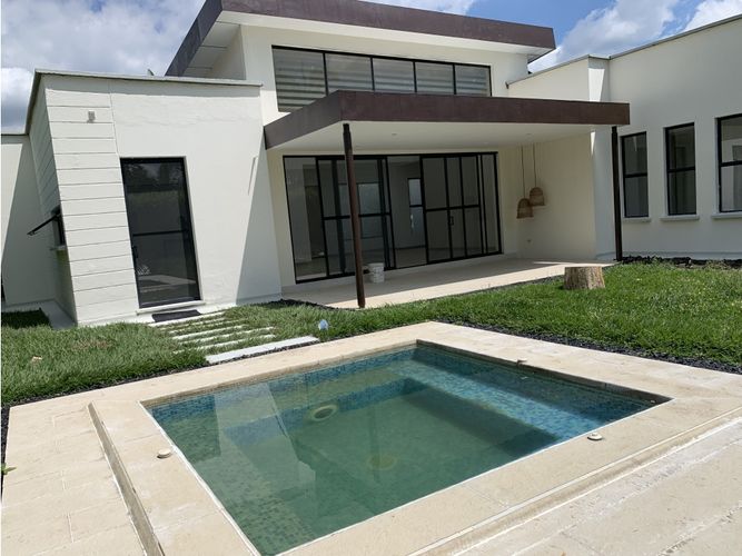 Casa de 3 alcobas en venta en Vía El Caimo, Armenia, 227 m² · foto 5 de 24