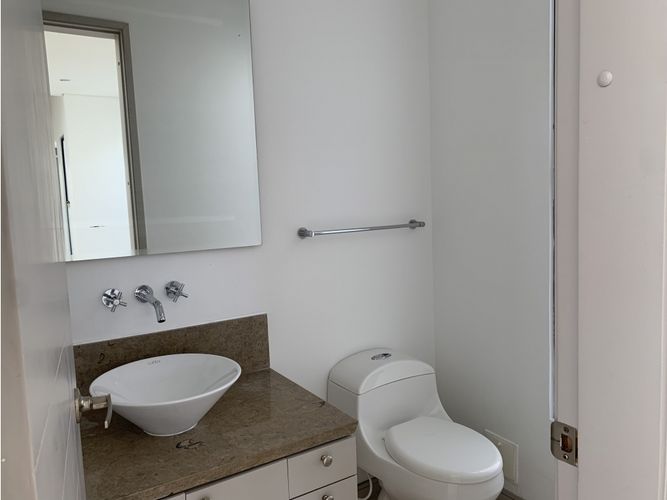 Casa de 3 alcobas en venta en Vía El Caimo, Armenia, 227 m² · foto 14 de 24