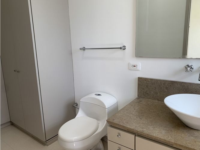 Casa de 3 alcobas en venta en Vía El Caimo, Armenia, 227 m² · foto 15 de 24