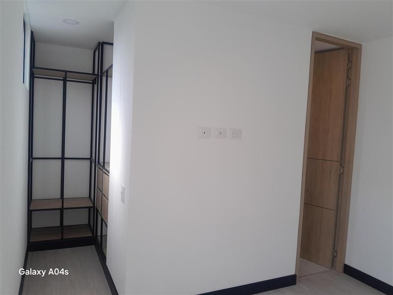 Apartamento en venta en Santa Barbara, Bogotá · foto 4 de 20