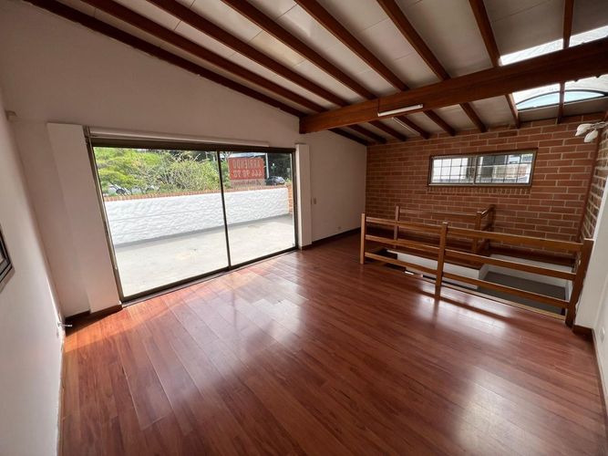 Casa de 3 alcobas en venta en La Doctora, Sabaneta, 220 m² · foto 6 de 16