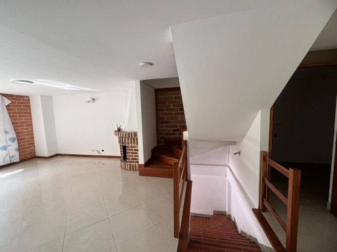 Casa de 3 alcobas en venta en La Doctora, Sabaneta, 220 m² · foto 14 de 16