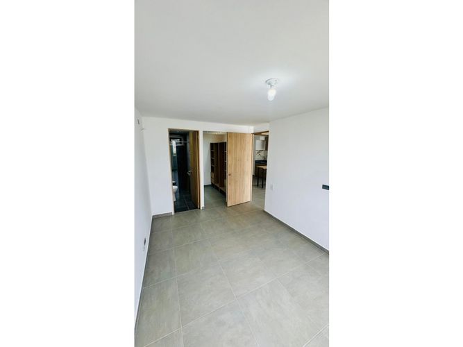Apartamento de 2 alcobas en venta en Caucaseco, Cali, 70 m² · foto 2 de 14
