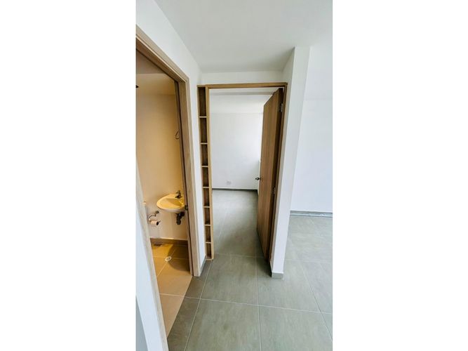 Apartamento de 2 alcobas en venta en Caucaseco, Cali, 70 m² · foto 6 de 14