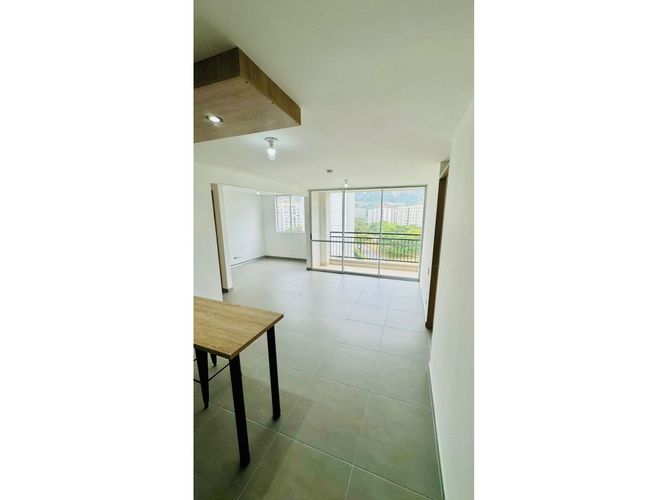 Apartamento de 2 alcobas en venta en Caucaseco, Cali, 70 m² · foto 9 de 14