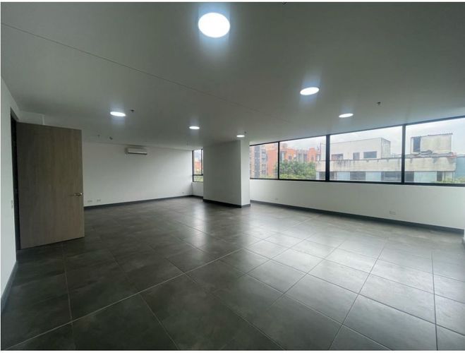 Oficina en arriendo en Las Vegas, Envigado, 174 m² · foto 4 de 10