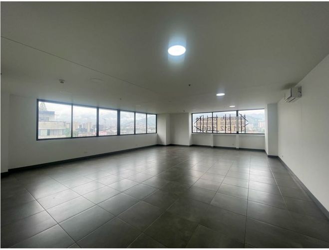Oficina en arriendo en Las Vegas, Envigado, 174 m² · foto 5 de 10