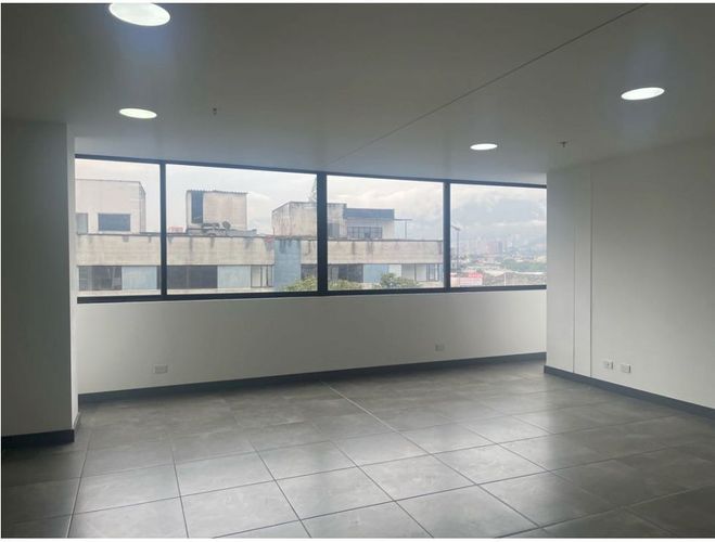 Oficina en arriendo en Las Vegas, Envigado, 174 m² · foto 9 de 10