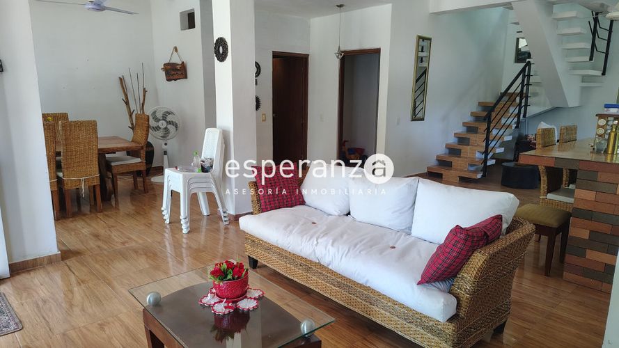 Casa de 3 alcobas en venta en Ricaurte, Ricaurte, 188 m² · foto 7 de 24