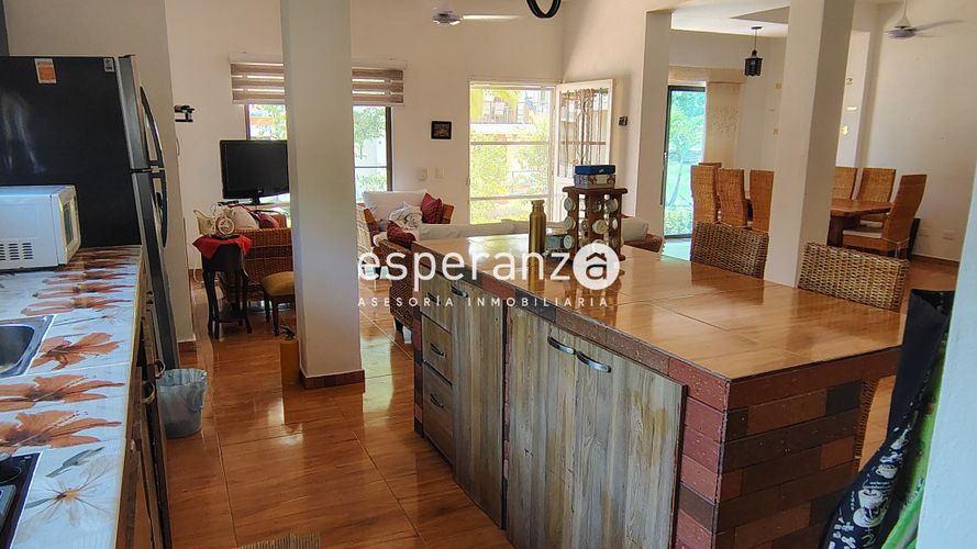 Casa de 3 alcobas en venta en Ricaurte, Ricaurte, 188 m² · foto 10 de 24