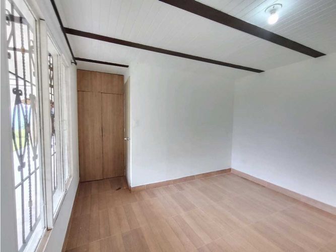 Casa de 6 alcobas en venta en El Salado, Guarne, 900 m² · foto 10 de 24