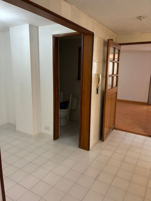 Apartamento de 3 alcobas en venta en Cedritos, Bogotá, 120 m² · foto 2 de 15