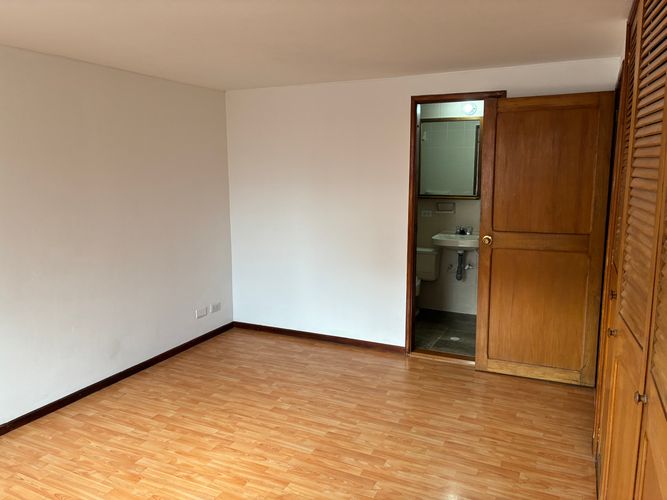 Apartamento de 3 alcobas en venta en Cedritos, Bogotá, 120 m² · foto 10 de 15