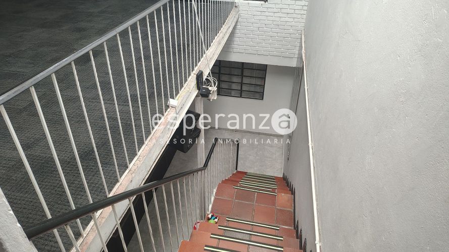 Casa de 5 alcobas en venta en La Estrada, Bogotá, 305 m² · foto 13 de 24