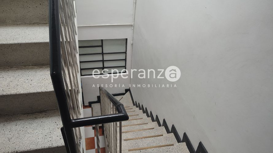Casa de 5 alcobas en venta en La Estrada, Bogotá, 305 m² · foto 16 de 24