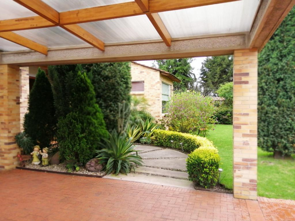 Casa en venta en Cr. Caminos De Chunugua, Cajicá · foto 2 de 24