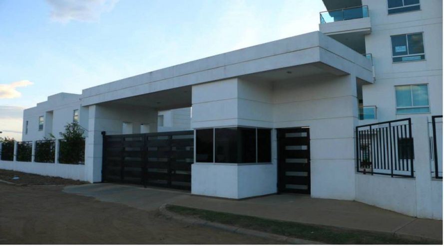 Apartamento de 5 alcobas en venta en Casa Blanca, Neiva, 255 m² · foto 2 de 13