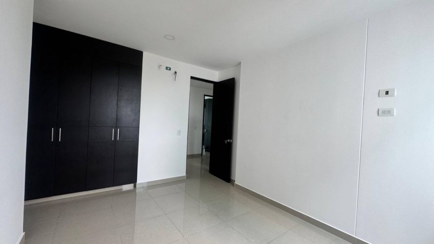 Apartamento de 5 alcobas en venta en Casa Blanca, Neiva, 255 m² · foto 6 de 13