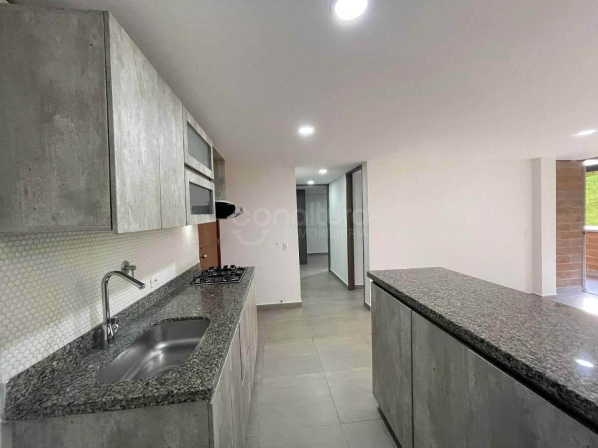 Apartamento en venta en El Poblado, Medellín 3