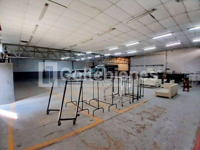 Bodega en venta en El Poblado, Medellín, 507 m² · foto 5 de 13