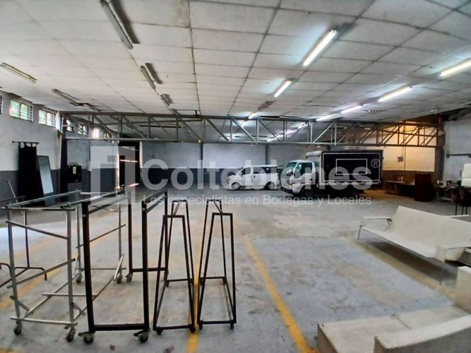 Bodega en venta en El Poblado, Medellín, 507 m² · foto 6 de 13