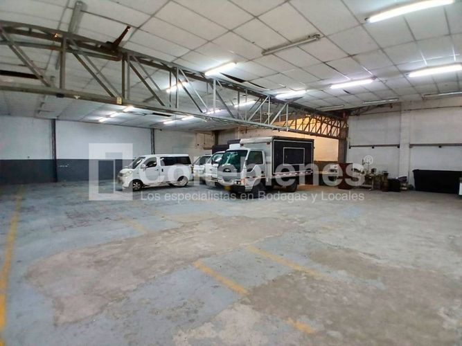 Bodega en venta en El Poblado, Medellín, 507 m² · foto 7 de 13