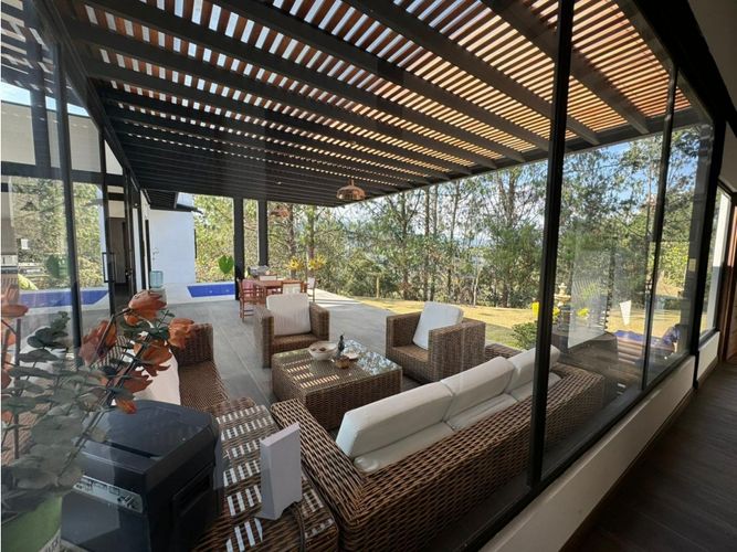 Casa de 3 alcobas en venta en Pantanillo, El Retiro, 320 m² · foto 8 de 10