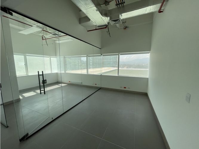 Oficina en venta en Manila, Medellín, 301 m² · foto 7 de 15