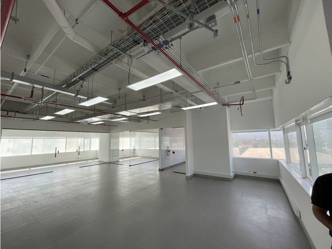 Oficina en venta en Manila, Medellín, 301 m² · foto 10 de 15
