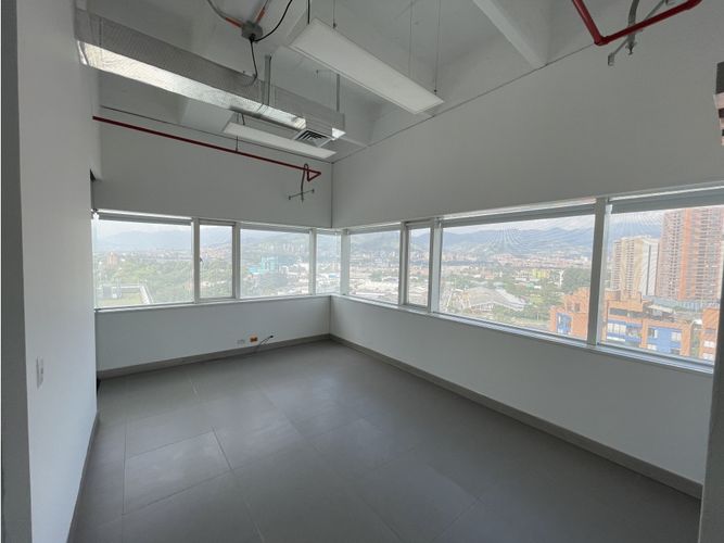 Oficina en venta en Manila, Medellín, 301 m² · foto 11 de 15