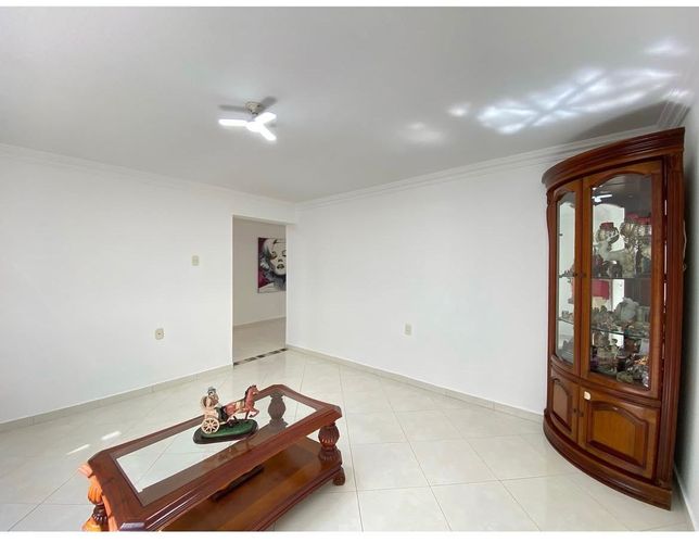Casa de 4 alcobas en venta en Provenza, Bucaramanga, 305 m² · foto 2 de 20